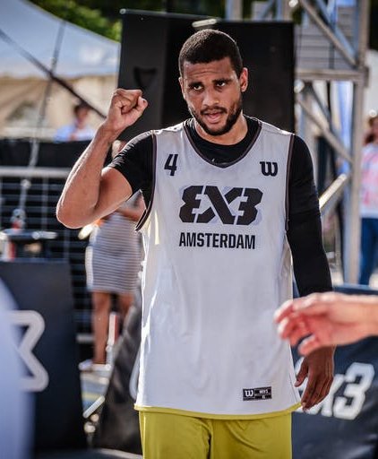 3x3 basketball speler Dimeo van der Horst