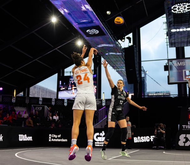 Heerlijke festivalsfeer op dag een van de FIBA 3x3 World Tour Amsterdam Masters
