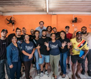 3X3 Unites deelt expertise in Brazilië: samen rolmodellen opleiden 