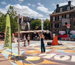 From Batman to wheelchair basketball: 3X3 Unites brings people together during Pride Village at Museumplein