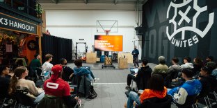 Van losse shots naar lopend verhaal: jongeren krijgen inspirerende workshop video-editing 